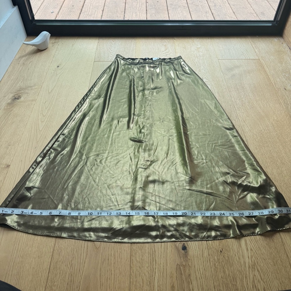 ARITZIA WILFRED METALLIC GOLD FOIL SATIN MIDI  SKIRT - 2 - Picture 8 of 9